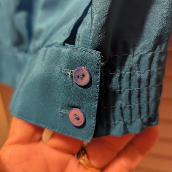 Vintage Liz Claiborne Aqua women's Silky Pull-Over Blouse Size 10 - Picture 4 of 9